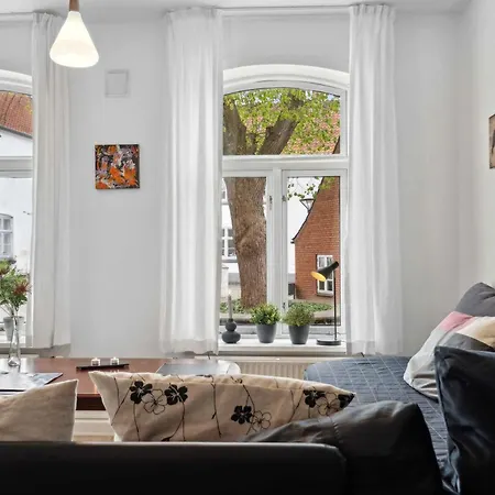 Cozy In Апартаменты Тённер
